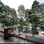 Can Ho Studio 2 Cua So, Gan San Bay